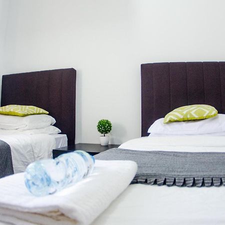 Poni Homestay Muara Eksteriør bilde