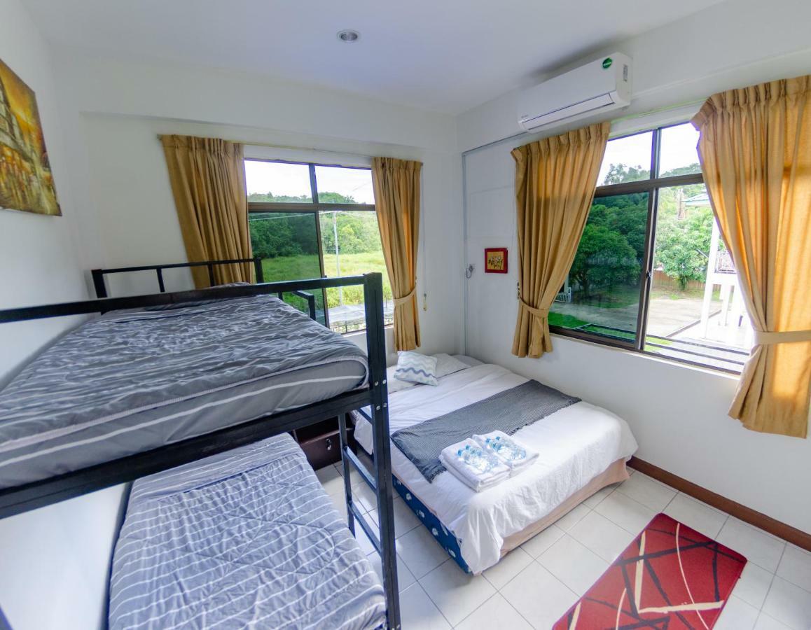 Poni Homestay Muara Eksteriør bilde