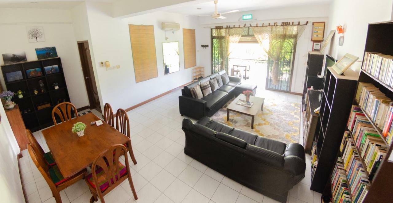 Poni Homestay Muara Eksteriør bilde