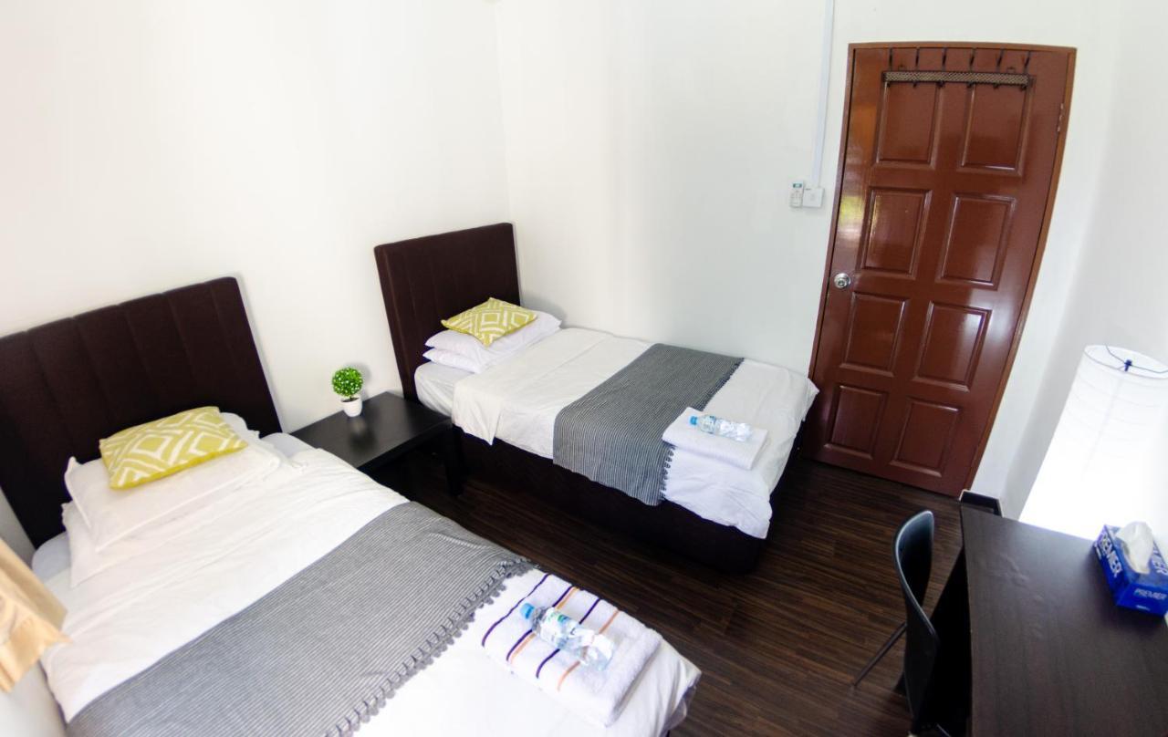 Poni Homestay Muara Eksteriør bilde